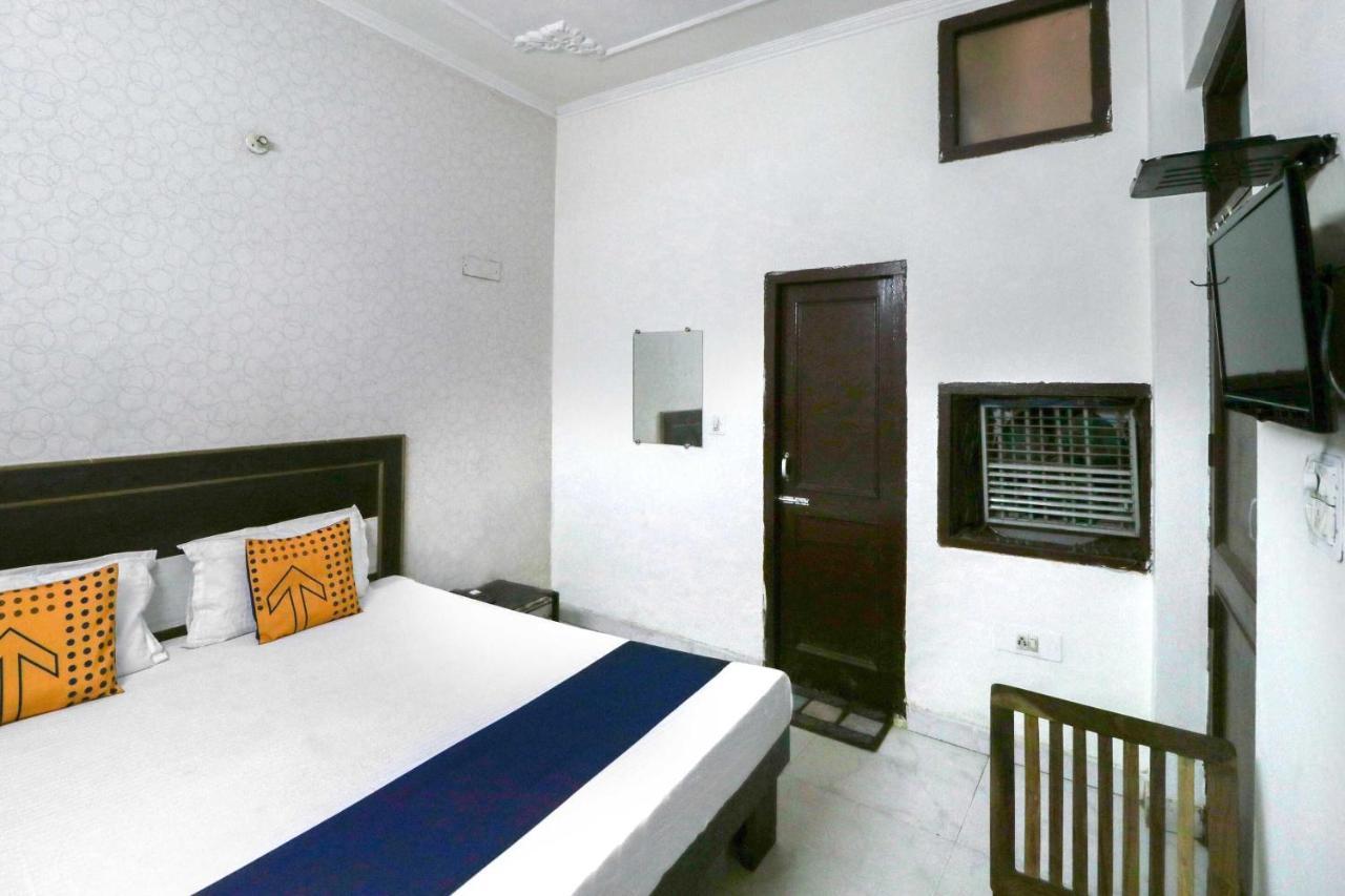 Hotel O Sun City 42 Csandígarh Kültér fotó