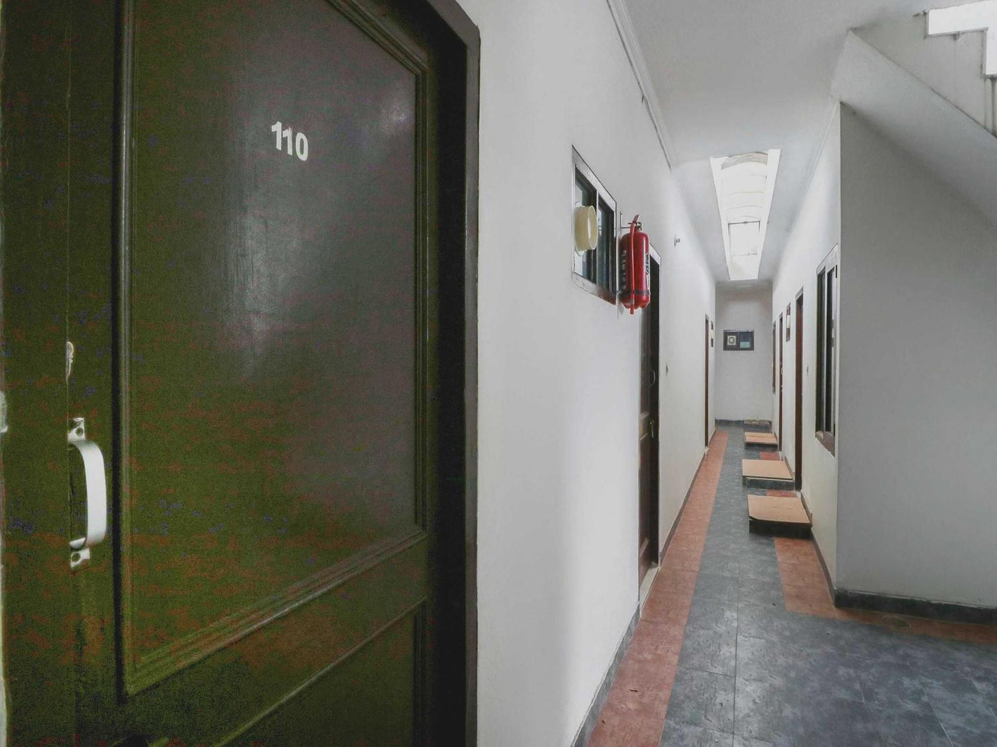 Hotel O Sun City 42 Csandígarh Kültér fotó